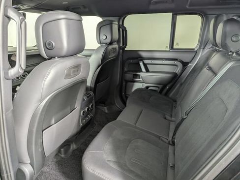 Used 2022 Land Rover Defender 110 AWD/4WD image 19