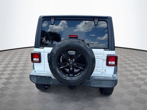 Used 2022 Jeep Wrangler Unlimited Sport AWD/4WD image 7
