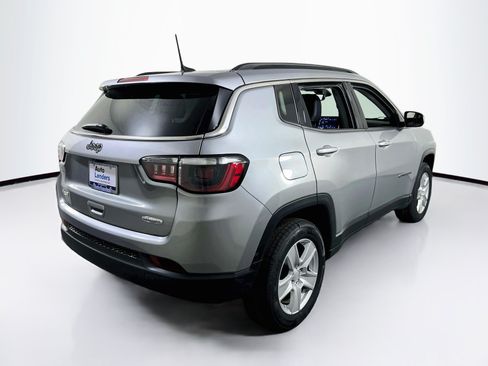 Used 2022 Jeep Compass Latitude AWD/4WD image 5