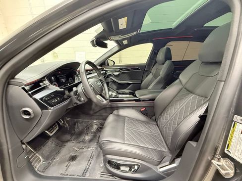 Used 2023 Audi S8 AWD/4WD image 24