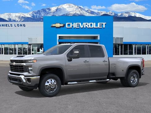 New 2026 Chevrolet Silverado 3500 LT w/ All Star Edition AWD/4WD image 2