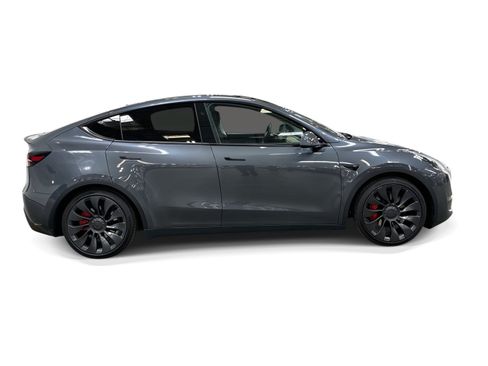 Certified 2023 Tesla Model Y Performance AWD/4WD image 7