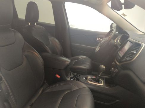 Used 2015 Jeep Cherokee Limited FWD image 21