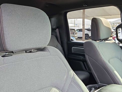 Used 2022 RAM 1500 Big Horn AWD/4WD image 18