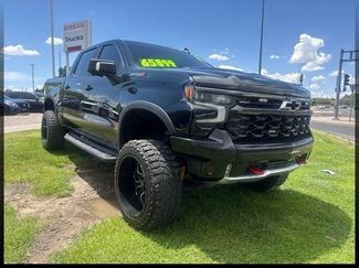 Used 2023 Chevrolet Silverado 1500 ZR2 w/ Technology Package AWD/4WD video 1