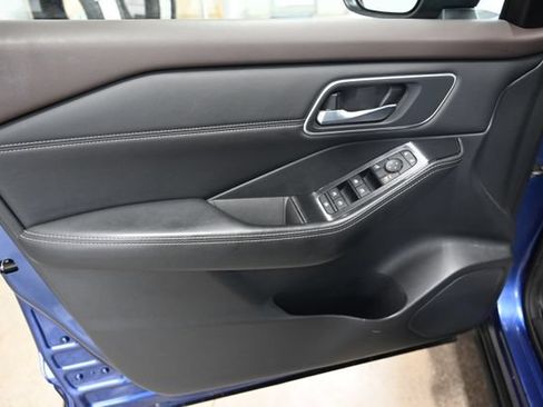 Used 2021 Nissan Rogue SV AWD/4WD image 29