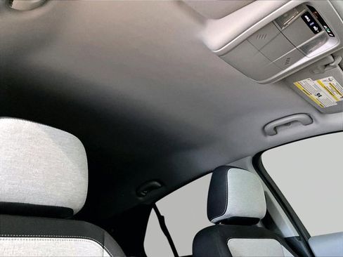 Used 2024 Chevrolet Equinox LS FWD image 17