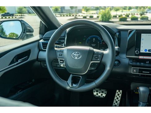 Certified 2026 Toyota Camry SE FWD image 19