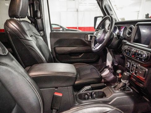 Used 2022 Jeep Wrangler Unlimited Sahara image 16