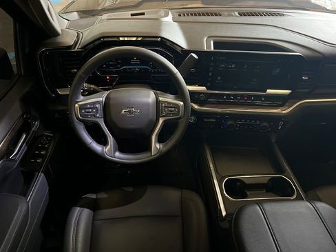 Used 2025 Chevrolet Silverado 2500 LT w/ Trail Boss Package image 17