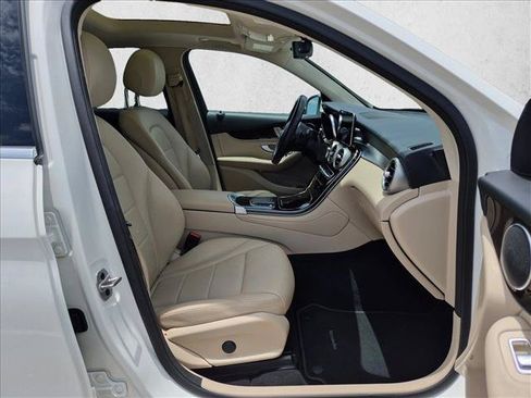 Used 2021 Mercedes-Benz GLC 300 image 20