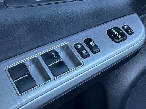 Used 2012 Toyota Camry SE image 13