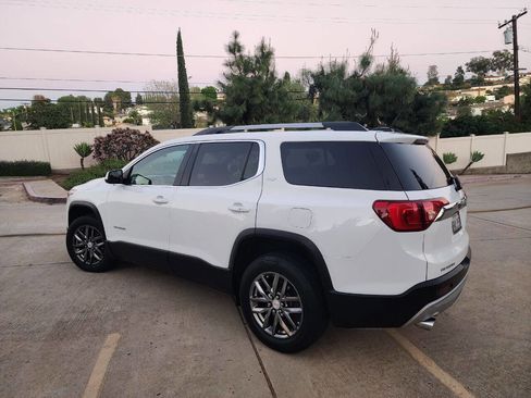 Used 2017 GMC Acadia SLT image 8
