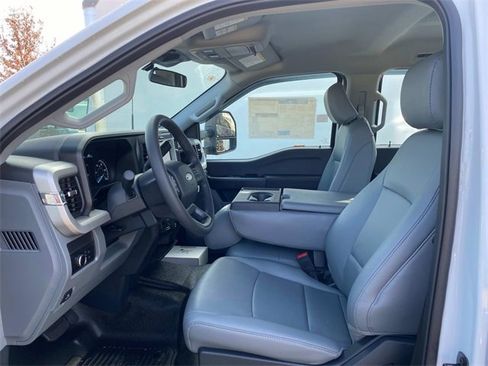 New 2026 Ford F550 4x4 Crew Cab Super Duty image 9
