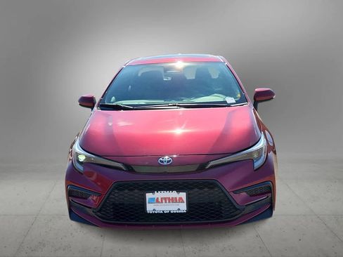 Used 2024 Toyota Corolla SE image 3