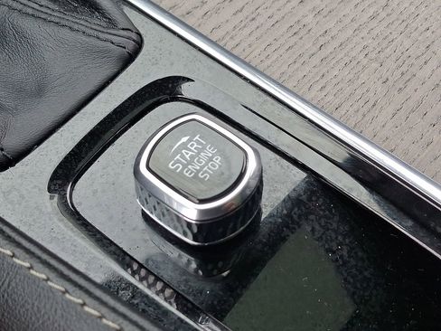 Certified 2022 Volvo XC90 T6 Inscription w/ Climate Package image 22