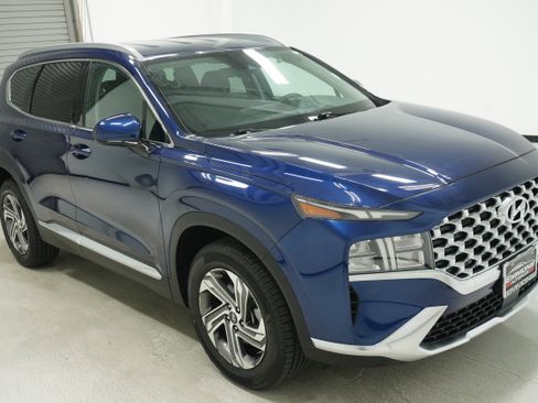 Used 2022 Hyundai Santa Fe SEL FWD image 3