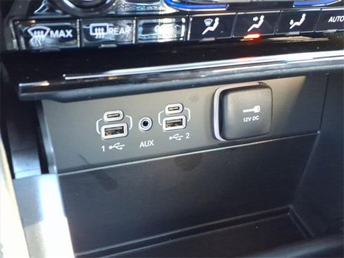 New 2025 Jeep Grand Cherokee Limited image 10