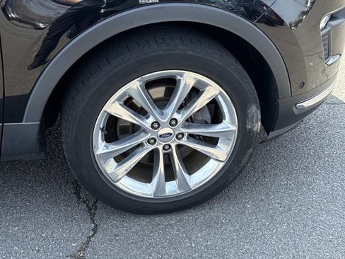 Used 2018 Ford Explorer Limited w/ Equipment Group 301A image 5