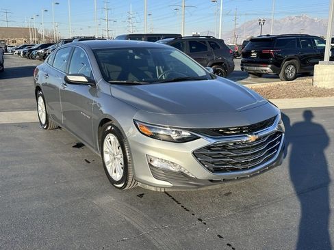 Certified 2024 Chevrolet Malibu LT image 33