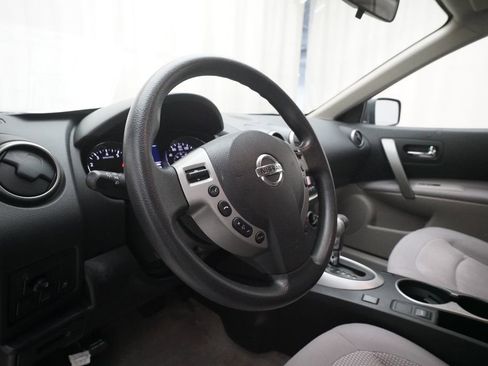 Used 2012 Nissan Rogue SV image 8