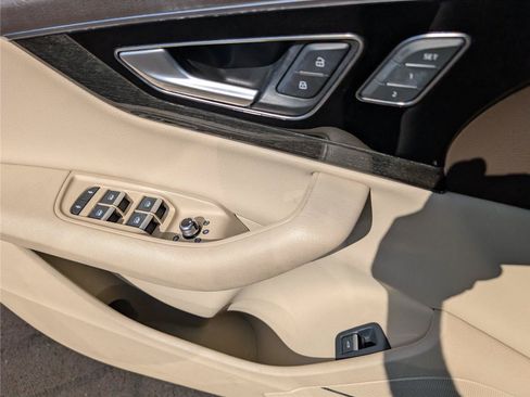 Used 2019 Audi Q7 3.0T Prestige w/ Prestige Package AWD/4WD image 14