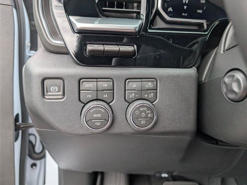 New 2026 Chevrolet Silverado 1500 High Country AWD/4WD image 28