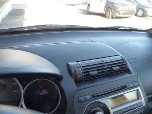 Used 2008 Honda Fit Sport image 23