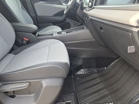 New 2026 Volkswagen Tiguan SE R-Line image 12