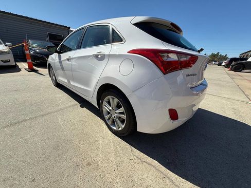 Used 2014 Hyundai Elantra GT image 24