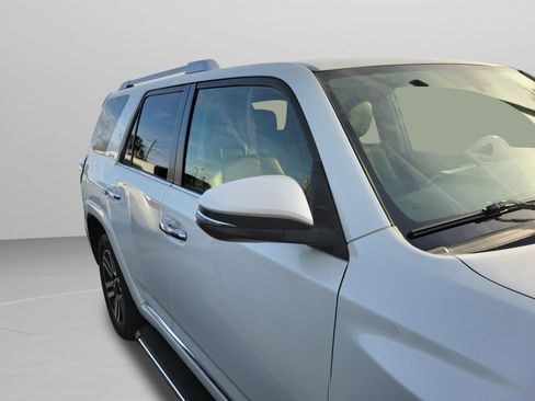 Used 2015 Toyota 4Runner Limited image 24