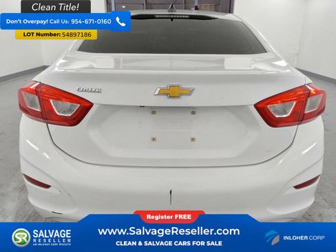 Used 2017 Chevrolet Cruze LS FWD image 8