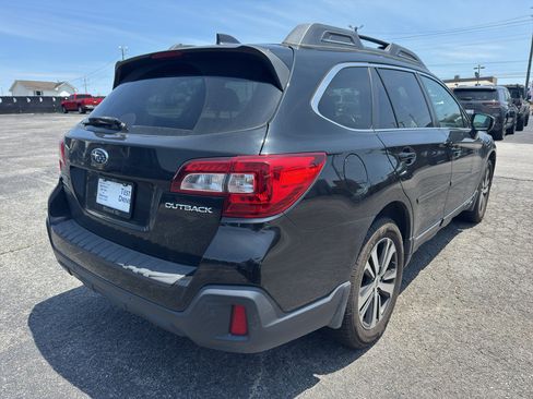 Used 2019 Subaru Outback 2.5i Limited AWD/4WD image 2