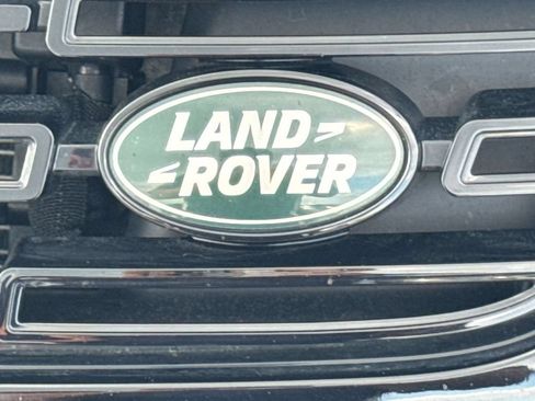Used 2026 Land Rover Range Rover Velar S AWD/4WD image 9