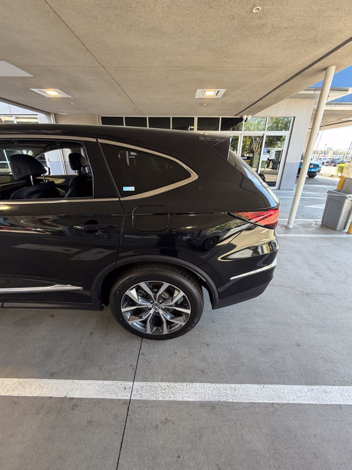 Used 2024 Acura MDX w/ Technology Package FWD image 8