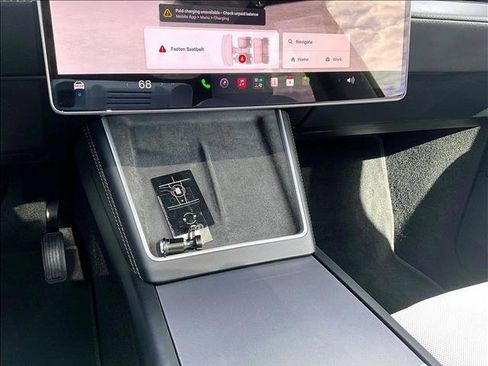 Used 2026 Tesla Model Y AWD image 23