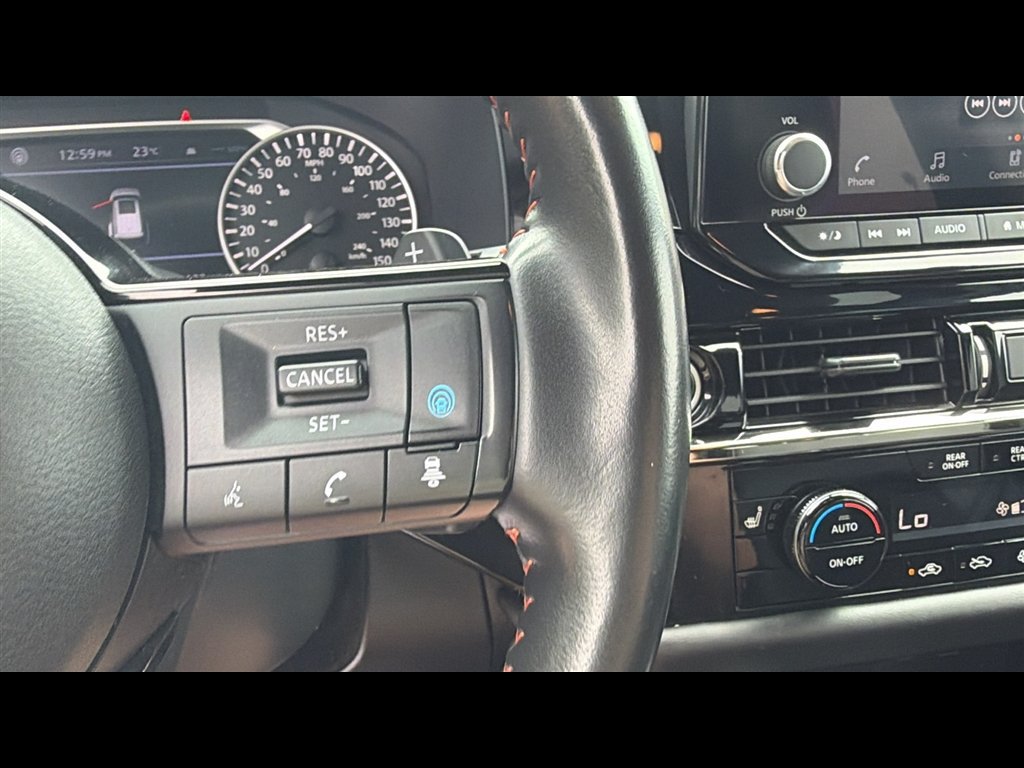 Used 2023 Nissan Pathfinder SV AWD/4WD image 15