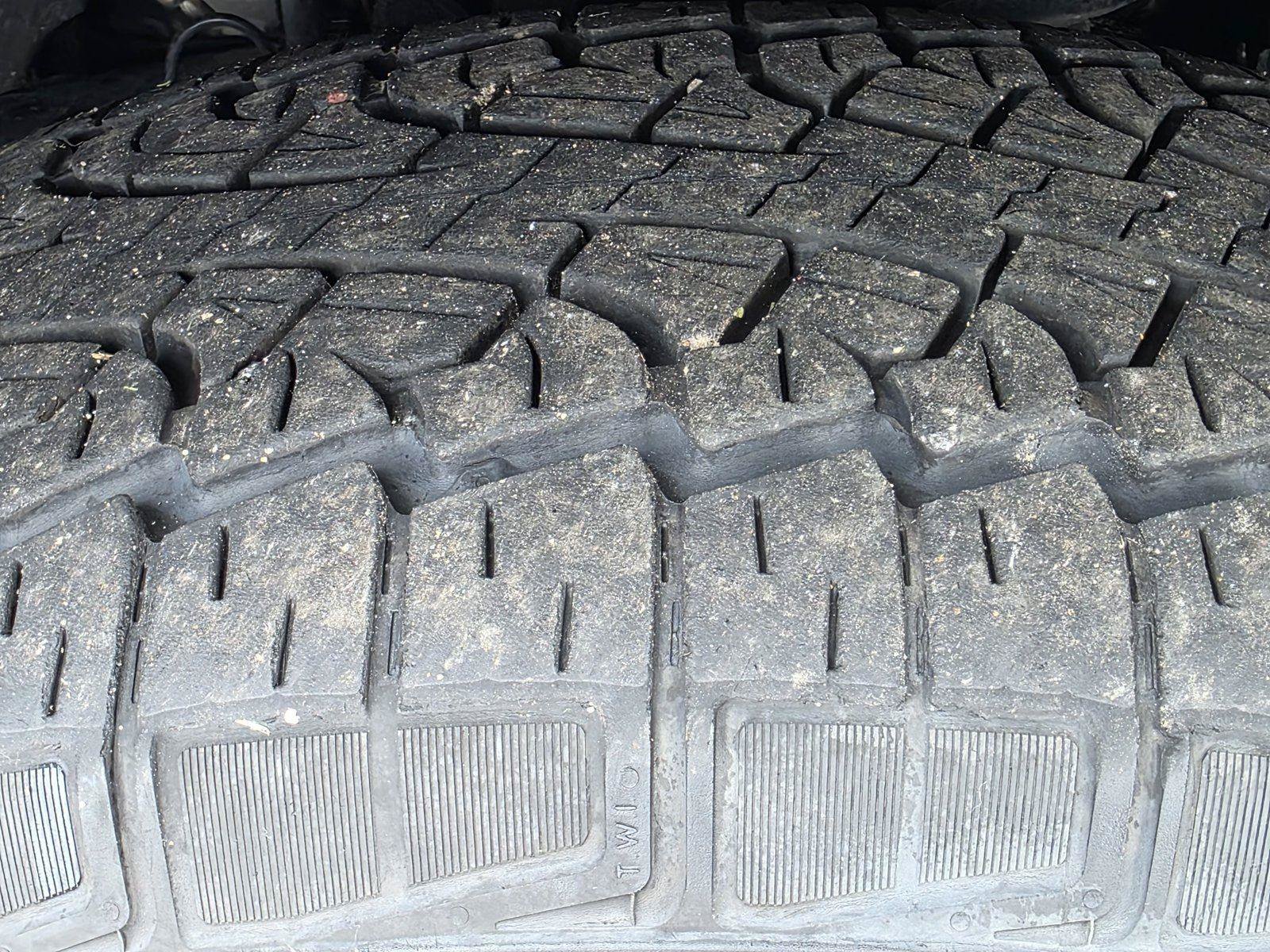 Used 2025 Ford Expedition Max Active AWD/4WD image 41
