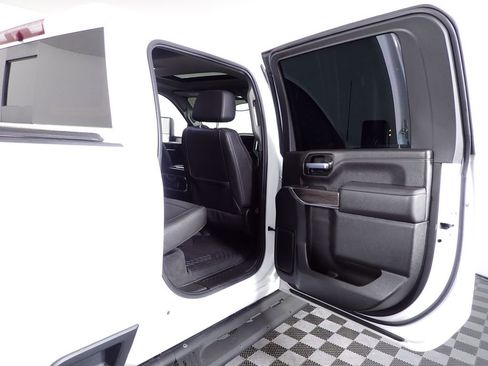 Used 2021 Chevrolet Silverado 3500 LTZ image 43