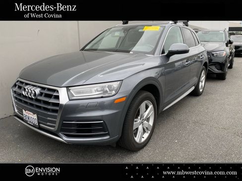 Used 2019 Audi Q5 2.0T Premium w/ Convenience Package AWD/4WD image 1