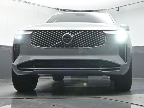 Used 2026 Volvo XC90 B6 Plus w/ Protection Package Premier image 35