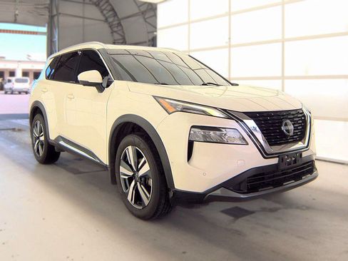 Used 2023 Nissan Rogue SL w/ SL Premium Package AWD/4WD image 5