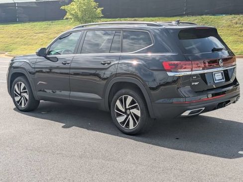 Used 2026 Volkswagen Atlas SE FWD image 6