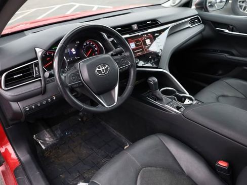 Used 2020 Toyota Camry XSE image 12