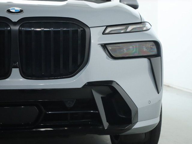 Used 2024 BMW X7 xDrive40i w/ Executive Package AWD/4WD image 8