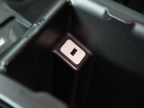 Used 2017 Chevrolet Colorado ZR2 image 31