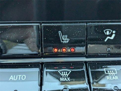 New 2025 GMC Canyon Elevation w/ Convenience Package image 24