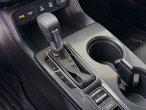 Used 2025 Honda Civic Sport image 19