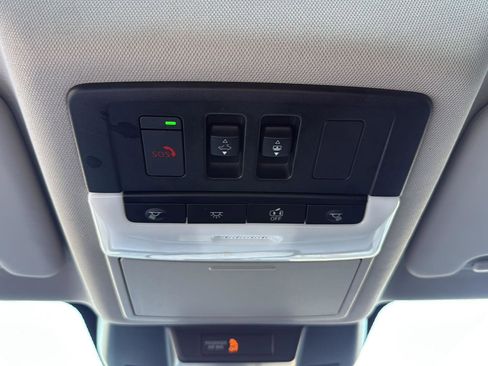 Used 2023 Nissan Rogue Platinum image 33