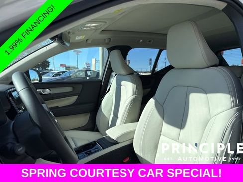 New 2026 Volvo XC40 B4 Plus FWD image 25